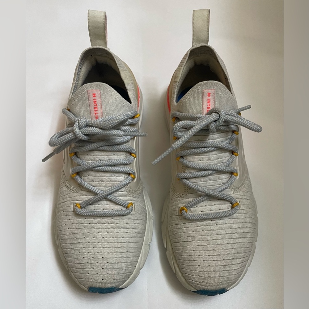 Under Armour HOVR Phantom 2 IntelliKnit Ladies Running Shoes Size 7.5